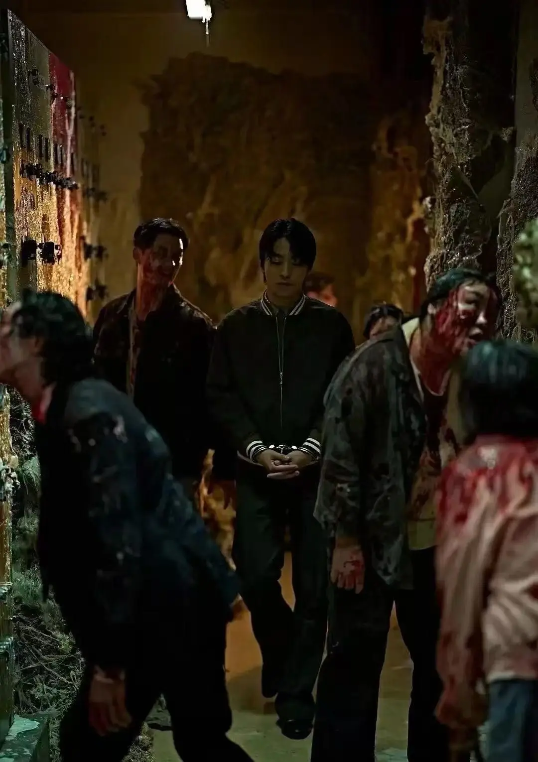 韩国热门电影《群体》免费看 - 《群体》HD高清无删减在线 - 《群体》全片流畅播放 - 《群体》影片详情解读
