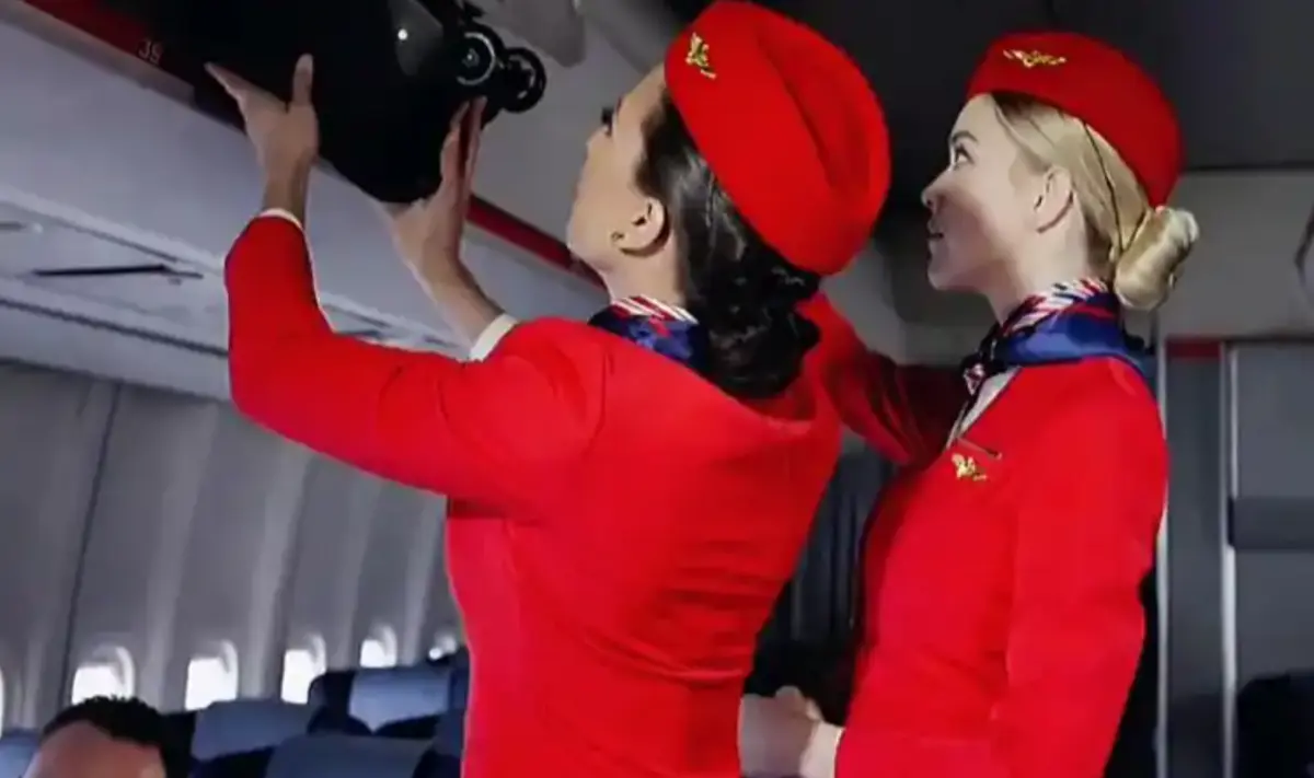 欧美电影《法国空乘4》蓝光中字免费在线播放，1080P超清画质，全集完整呈现