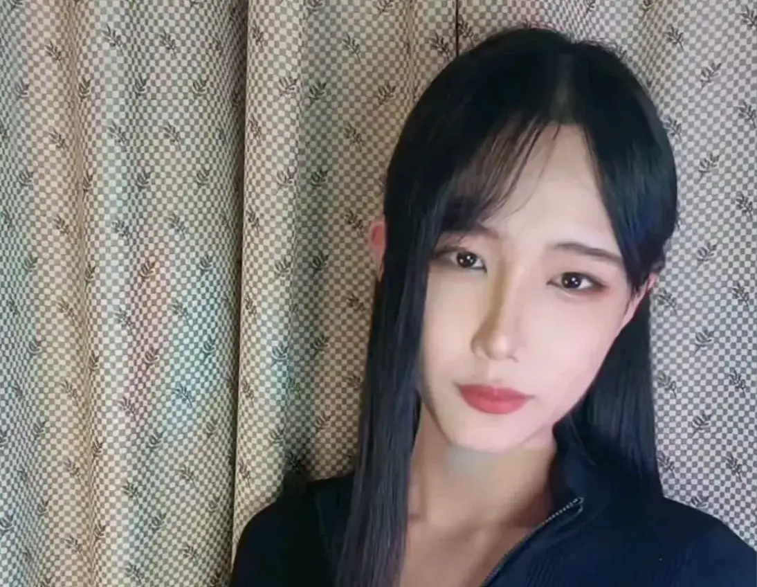 《sunny水水水》资源 - TS博主下海事件，真空死库水换装精彩片段，全网刷屏素材整合，免费高清1080P下载