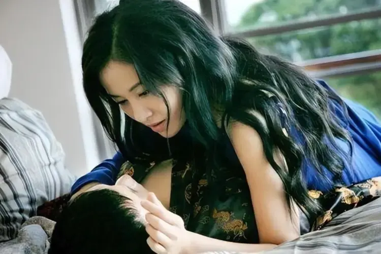《嫂嫂情事》无删减超高清免费在线看 - 韩国电影《嫂嫂情事》蓝光画质流畅播放 - 金牌影视 - 2026热门影片