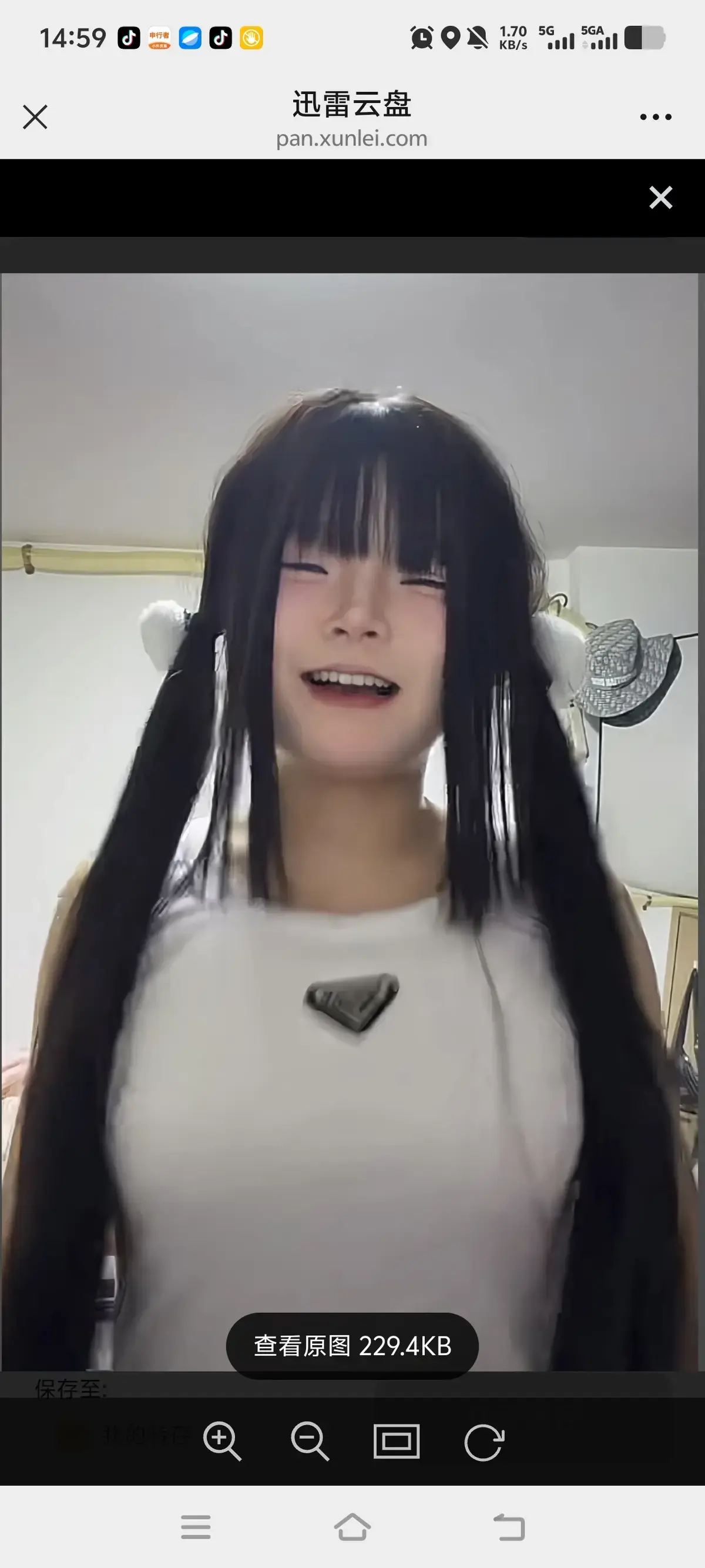 《百万源举牌祝福视频》